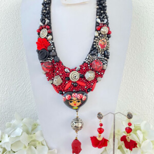COLLAR DE FRIDA KAHLO CORAZÓN