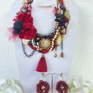 COLLAR ROJO DE CAMADEO Y ARETES