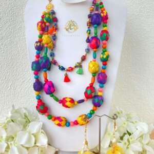 COLLAR DE PETATE DE COLORES