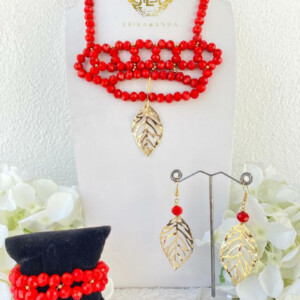 COLLAR HOJA DORADA DE CRISTAL ROJO