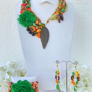 COLLAR DE HOJA CON ARETES Y PULSERA
