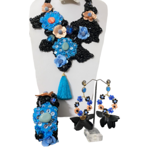 COLLAR NEGRO CHAQUIRÓN, FLOR DE TELA