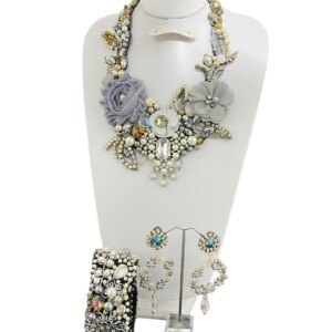 COLLAR DE CHIFON PLATA