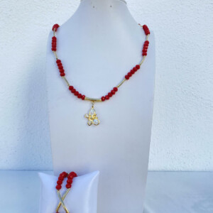 COLLAR DE CRISTAL ROJO