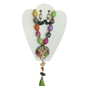 COLLAR DE CALAVERA DE PORCELANA