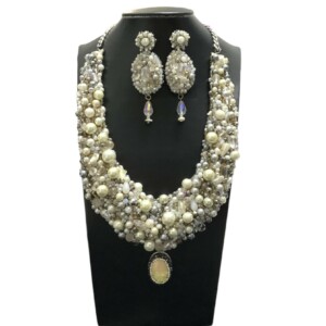 COLLAR DE PERLAS CON PIEDRA NATURAL